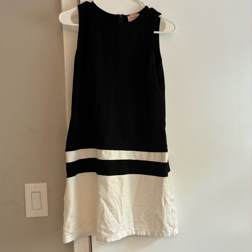 Black and White Colorblock Sleeveless Dress